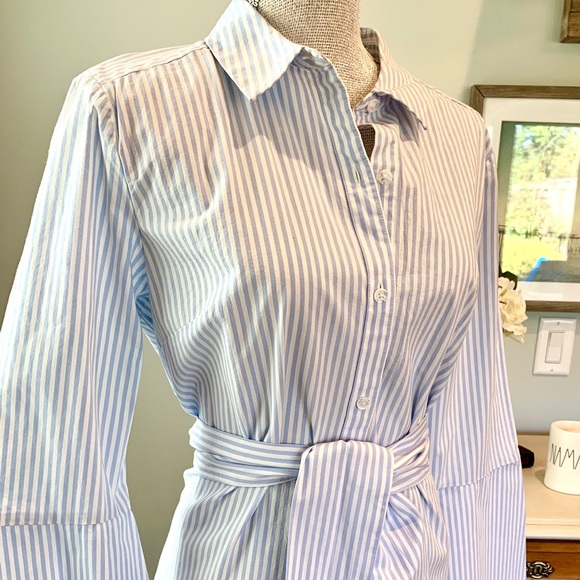 Merona Dresses & Skirts - Pinstripe menswear style dress. Size 6.